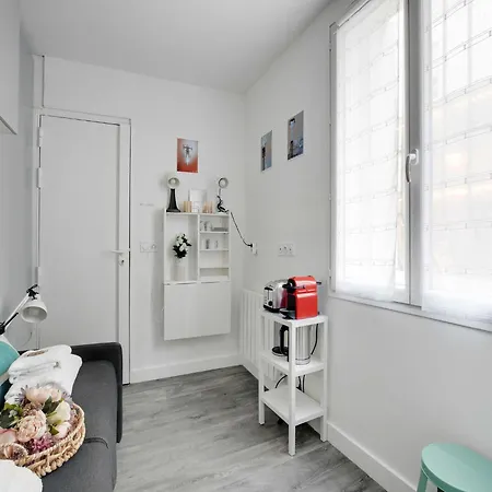 Intimate Studio-2p- Sacre Coeur Abesse 파리